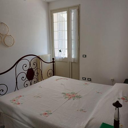 Ferienwohnung La Voliera Castro  Exterior foto