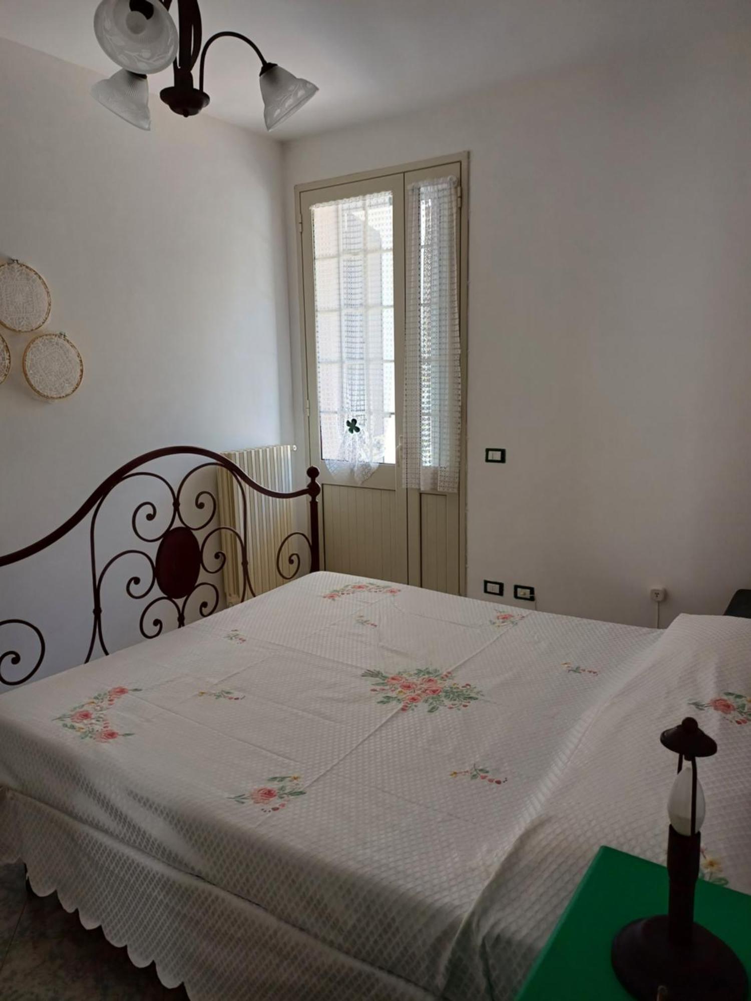 Ferienwohnung La Voliera Castro  Exterior foto